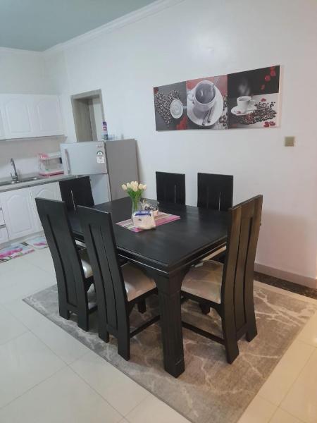 Executive elegantly furnished three bedroom apartment with all modern facilities ,modern swimming pool ,fully equipped gym,children playground and close proximity to major shopping centers and gourmet restaurants, Buchen Sie Ferienwohnung Nairobi CBD Nairobi