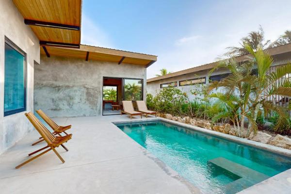 Seabird - Villa 27, Buchen Sie  Hotels mit Pool in Stann Creek, Schwimmbad