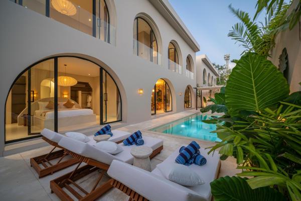 Villa Padang Senang - Tropical Luxe 3BR, Short Walk to the Beach, Reserva ahora  Hoteles con piscina en Bali, Piscina