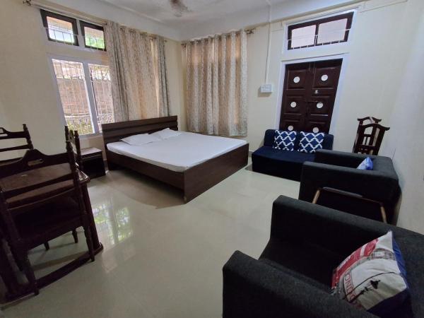 Dorika Homestay, Guwahati, Buchen Sie  Hotels in Assam mit Parkplatz, Parkplätze