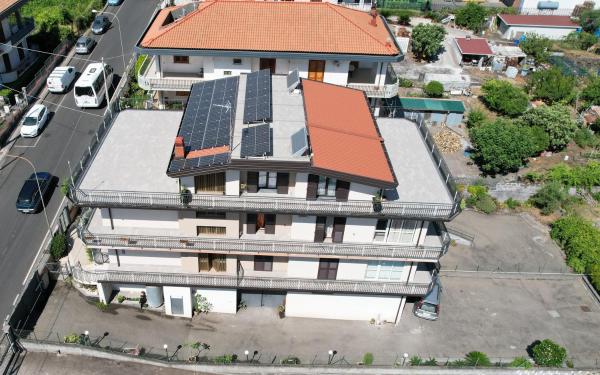 Le Due Rose DellEtna, Buchen Sie  Hotels in Sizilien mit Parkplatz, Parkplätze