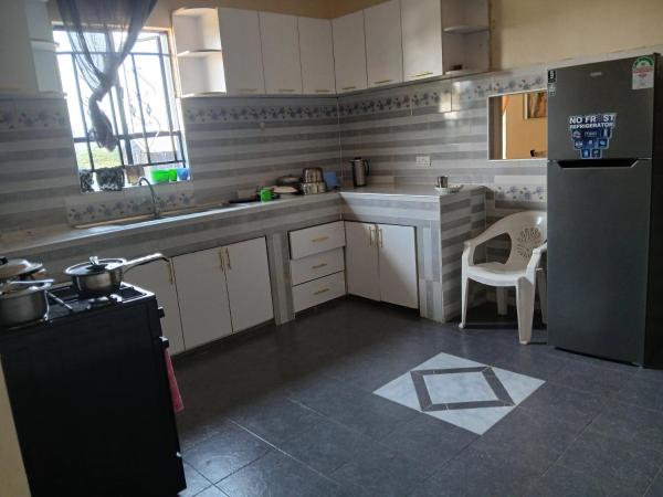 Munas Home, Buchen Sie  Isiolo Kenia