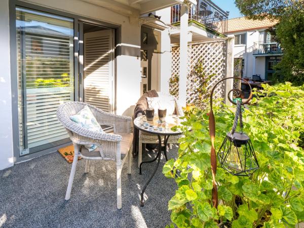 Akaroa Hideaway - Cosy Studio walk to Village - Studio 6, Buchen Sie  Akaroa 