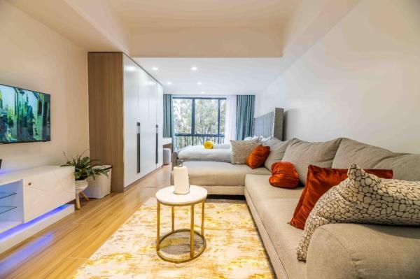 lovely fully furnished studio apartment in kilimani with unbeatable city views, Buchen Sie Ferienwohnung Nairobi CBD Nairobi