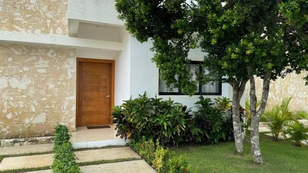 Ecos del Mar - Villa tranquila y privada a 15 mins de la playa - Punta Cana, Prenota  Hotel con piscina a Punta Cana, Piscina