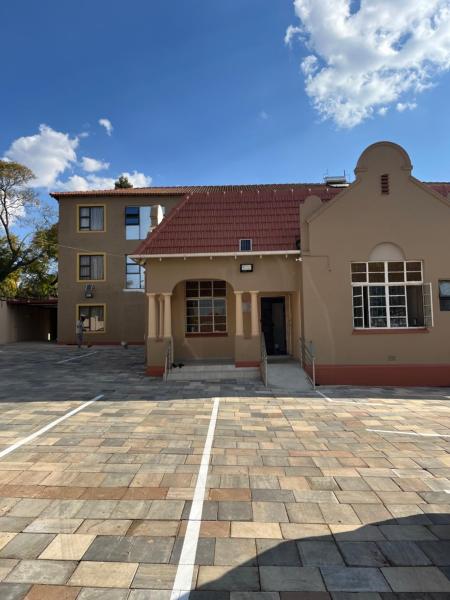 45 on westmoreland, Buchen Sie  Johannesburg Gauteng