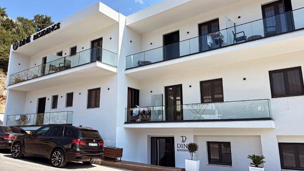 Dine Residence, Buchen Sie  Hotels in Qark Vlora mit Parkplatz, Parkplätze