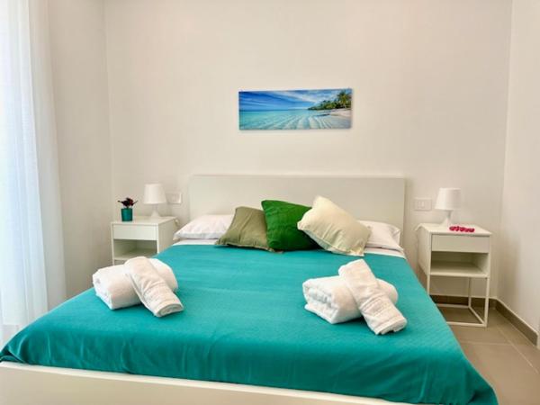 Arce Room & Apartment, Buchen Sie Ferienwohnung Hotels in Salerno mit Parkplatz, Parkplätze