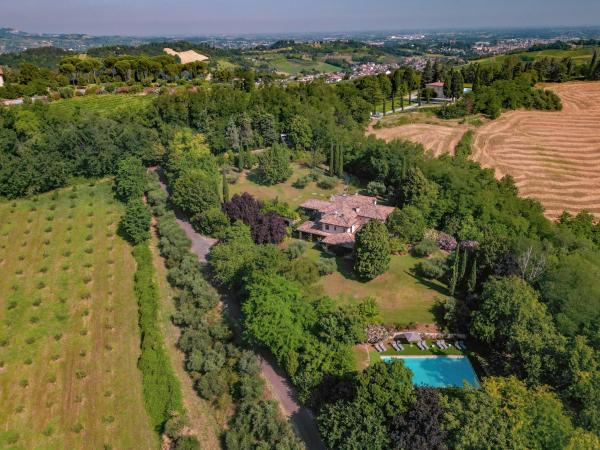 DOLCE COLLINA 10, Emma Villas, Reserva ahora  Hoteles con piscina en Cesena, Piscina