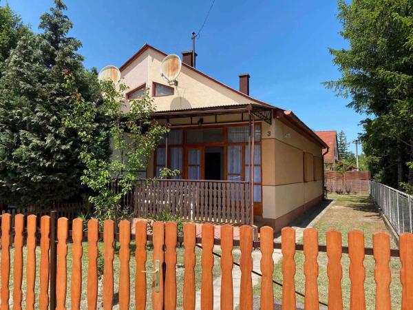 Holiday home in Balatonmariafürdo 19477, Buchen Sie  Balatonmáriafürdő 