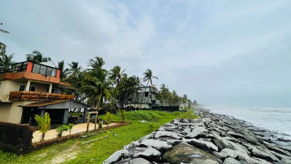 Beach at Deltin, Réserver  Udupi Karnataka