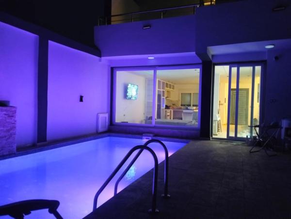 Villa Avec Piscine, Prenota  Hotel con piscina a Tlemcen, Piscina