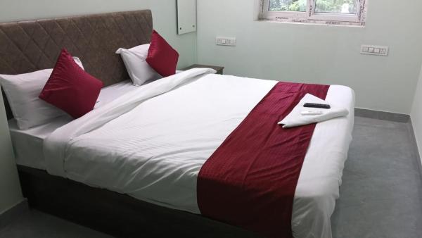 Hotel GIS Inn, Réserver  Hyderabad 