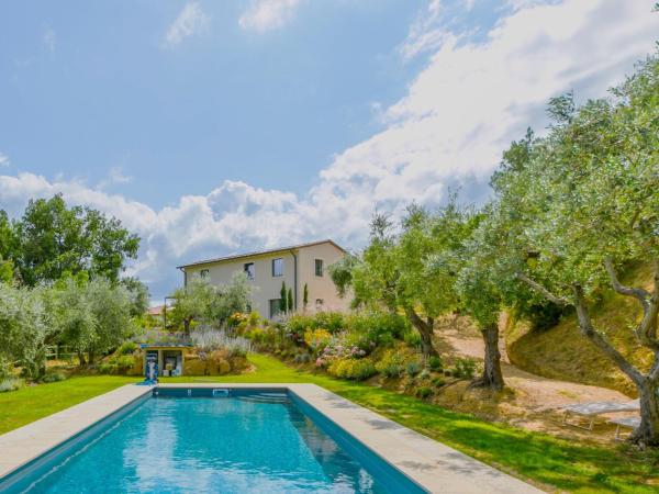Holiday Home Villa Montisi by Interhome, Buchen Sie  Hotels in Crete Senesi mit Parkplatz, Parkplätze