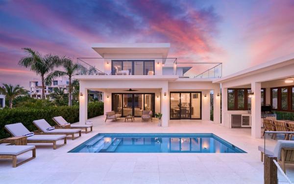 Sunny Bay Estate Villa 4 Bedroom Waterfront, Réserver  Providenciales Providenciales