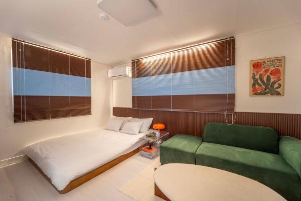 Amsa Stay, 강남역 코엑스몰 30분, 잠실 롯데월드 20분, KSPO Dome, 무료주차, 암사종합시장, Reserva ahora  Hoteles en Seúl con aparcamiento, Aparcamiento