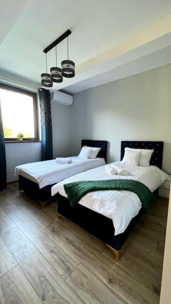 Aparthotel w Dolinie Stawów Zator, Book  Lesser Poland Hotels with a Parking, Parking