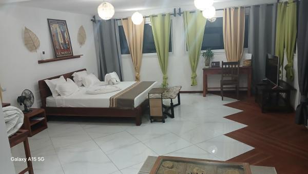 Hotel LE BOEUF, Reserva ahora  Hoteles en Toliara con aparcamiento, Aparcamiento