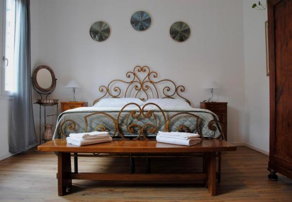 Luxury Casa Di LôLo With Private Kitchen, Book  Hotels in Florence with Parking, Parking