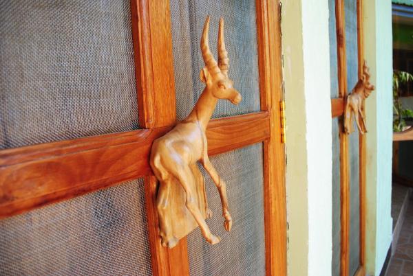 Saruni River Lodge