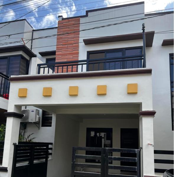 STAR-Js, Prenota  Hotel a Romblon con parcheggio, Parcheggio