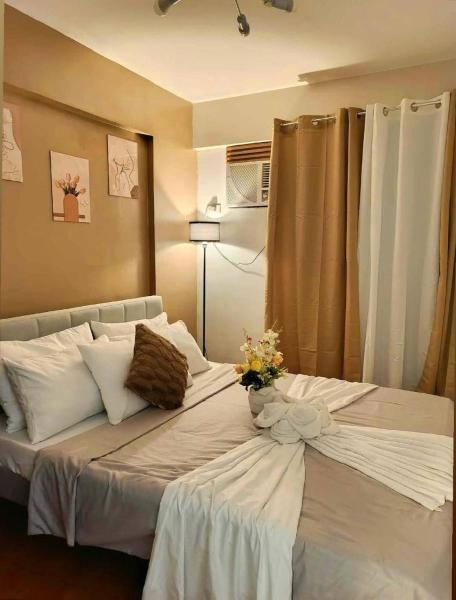 Condominium in Davao city, Buchen Sie  Hotels in Mindanao mit Parkplatz, Parkplätze