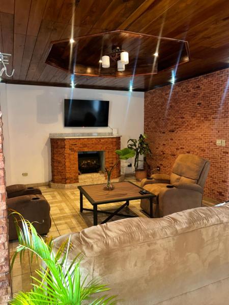 Novus Stay Boquete, Prenota  Hotel a Chiriqui con parcheggio, Parcheggio