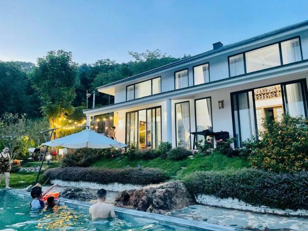 K Villa - Venuestay, Prenota  Hotel a Hoa Binh con piscina, Piscina