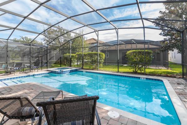 Spacious Villa, Pool, Spa & Bbq Near Disney, Prenota  Hotel SPA a Florida, SPA