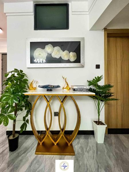 luxury living one bedroom apartment with fully equipped gym heated swimming pool children playing ground and amazing scenic views, Buchen Sie Ferienwohnung Nairobi CBD Nairobi