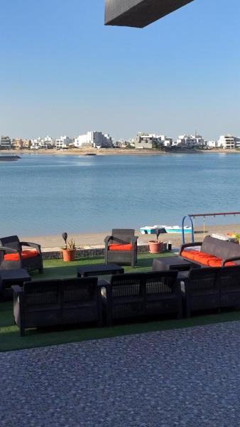 Shaleeh 285 شاليه العائلة, Buchen Sie  Hotels in Al Ahmadi mit Parkplatz, Parkplätze