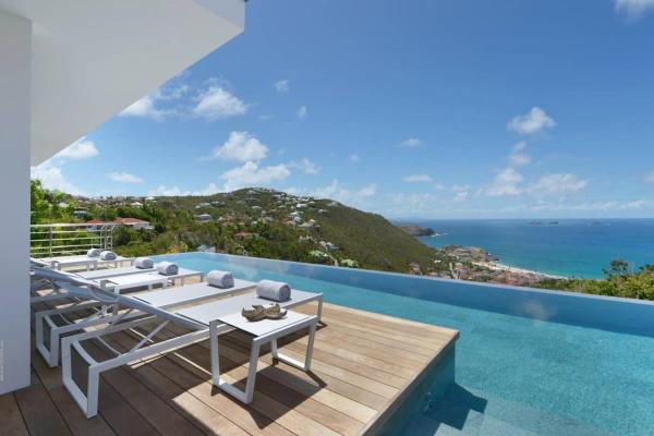 Lavish Villa with Overflow Pool, Prenota  Hotel a Gustavia con piscina, Piscina