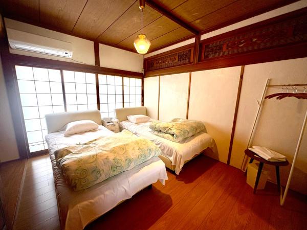 Aoshima Riverside House, Buchen Sie  Hotels in Kyushu mit Parkplatz, Parkplätze