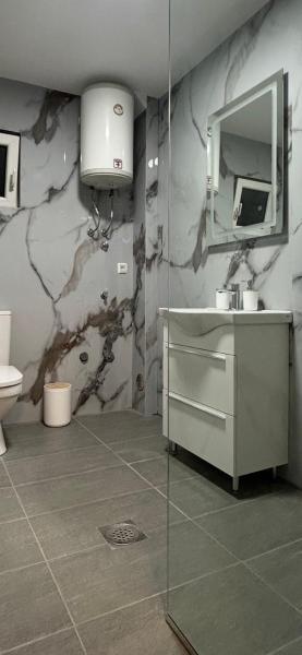 Stanovi VR, Buchen Sie  Bar Bar County
