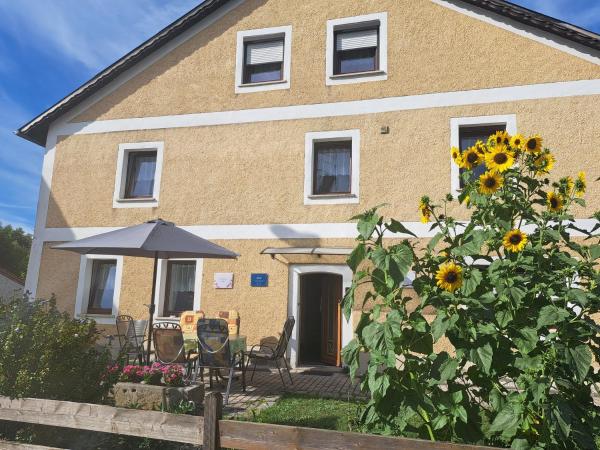 Gästehaus Ulrike, Prenota  Hotel a Steinberg am See con parcheggio, Parcheggio