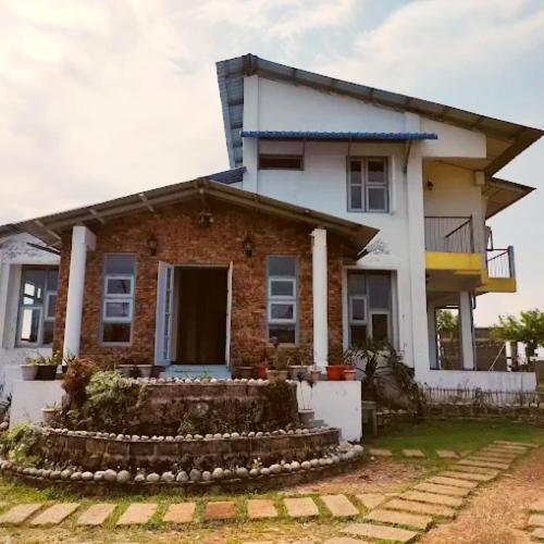 Mension Inn, Reserva ahora  Hoteles en Meghalaya con aparcamiento, Aparcamiento