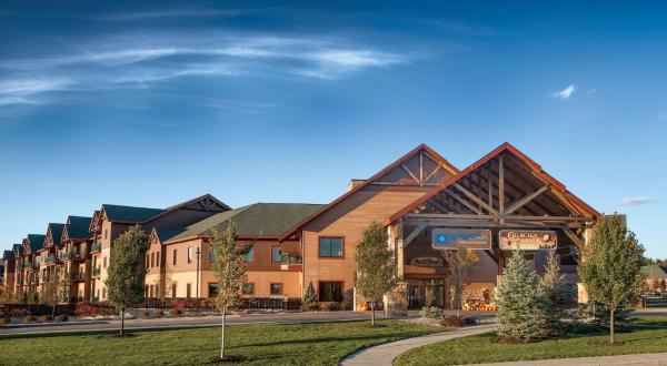 Wyndham Glacier Canyon 2BR Apartment with Resort Access, Buchen Sie Ferienwohnung Hotels in Baraboo mit Parkplatz, Parkplätze