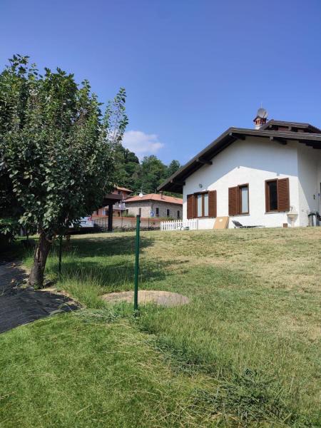 Villa Verde, Prenota  Nebbiuno Lago Maggiore