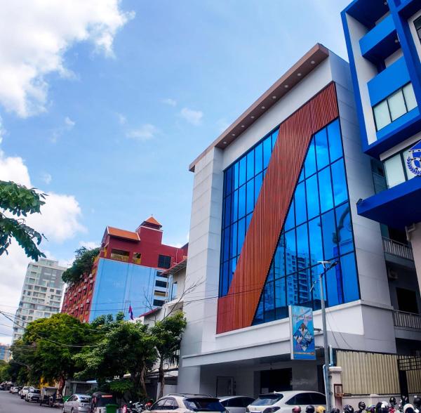 DLSD Hotel, Buchen Sie  Hotels in Kandal mit Parkplatz, Parkplätze