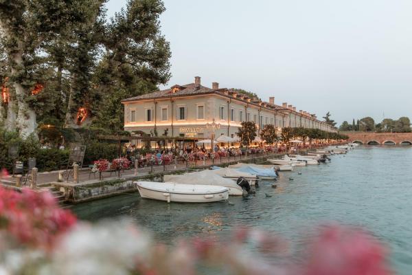 Pavillon Apartments, Prenota Appartamento Hotel a Veneto con piscina, Piscina