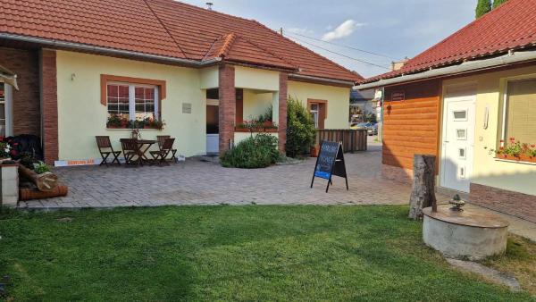 Ubytovanie pod hradom Krásnohorské Podhradie, Prenota  Krasnohorske Podhradie Košický kraj