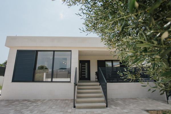 Villa Oliva, Book  Vrsine Split Region