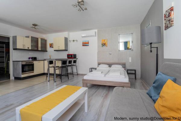 Kalvin Retreat Apartments, Buchen Sie Ferienwohnung Hotels in Pest mit Parkplatz, Parkplätze