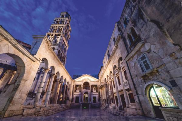 Lillium Heritage Luxury Suite Diocletians Palace, Buchen Sie  Split Gespanschaft Split-Dalmatien, nahe Hafen von Split