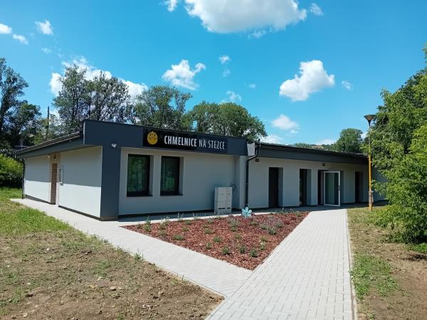 Chmelnice na stezce, Prenota   