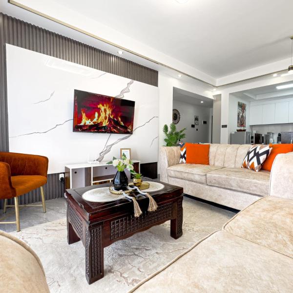 newly furnished three bedroom apartment with swimming pool fully equipped gym children playground ample parking space and unbeatable scenic city views, Buchen Sie Ferienwohnung Nairobi CBD Nairobi