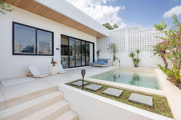 NEW Ocean-Blue Enclosed AC 1BR Villa Next To Berawa With Calming Vibes, Prenota  Canggu Badung