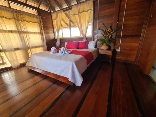 Hotel Delfín Real, Réserver  Nuquí Choco