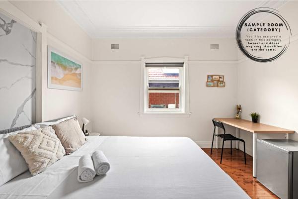 Comfortable & Affordable Stay in Padstow - Queen Room Retreat - Shared Bathroom, Prenota  Padstow New South Wales