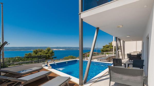 Apartman Mia 7 - Omis by Villas Guide, Book  Hotels in Split Region with a Pool, Swimming Pool